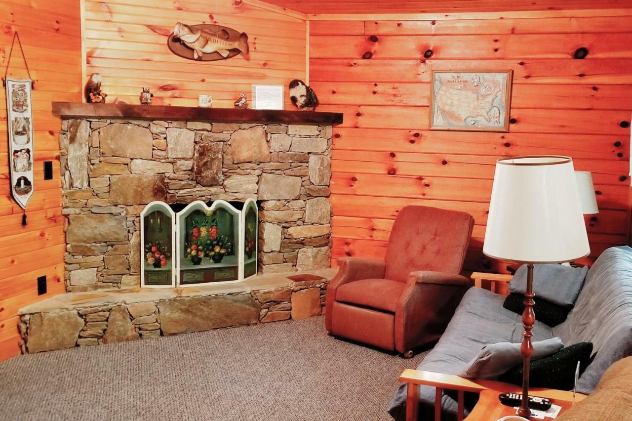 Tanglewood Motel And Log Cabins Maggie Valley Exterior foto